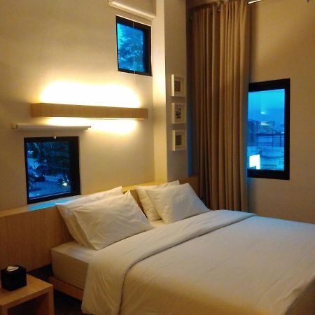 Arjuna Hotel Batu City Экстерьер фото
