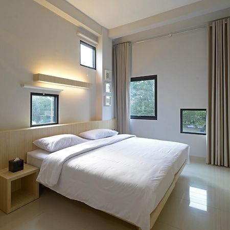 Arjuna Hotel Batu City Экстерьер фото