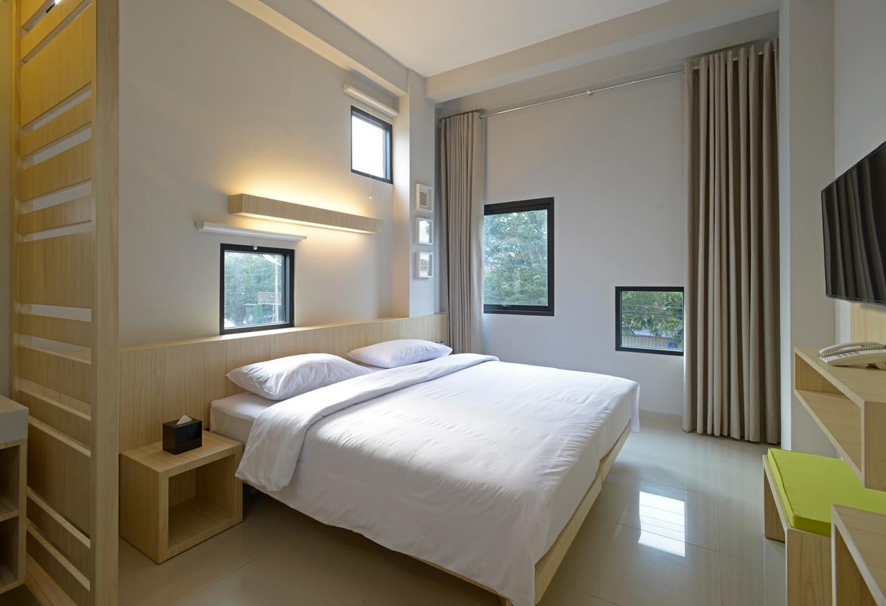 Arjuna Hotel Batu City Экстерьер фото